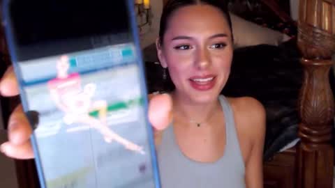 Snapshot of xoveronicalove chatting on 10/29/25, 12:24 xoveronicalove online show from 10/29/25, 12:24