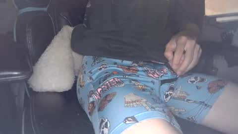 Snapshot of xoxo__inu chatting on 06/19/26, 11:03 Emel online show from 06/19/26, 11:03