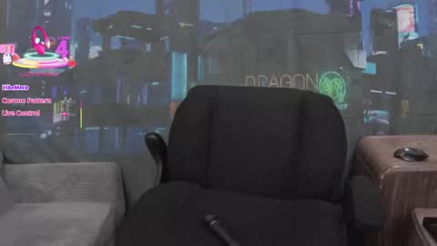 Chloe online show from 09/28/25, 01:11