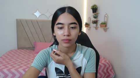 melany online show from 04/19/26, 12:04