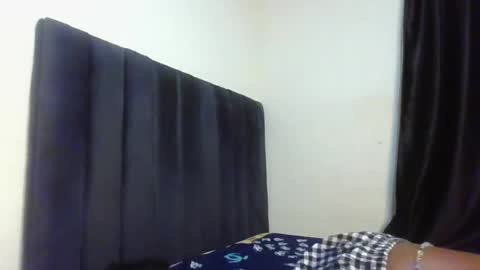 Snapshot of xoxo_sexyla chatting on 07/08/26, 03:55 Raya online show from 07/08/26, 03:55