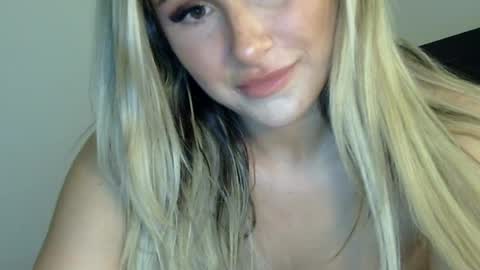 Lacey Loo online show from 06/21/26, 06:49