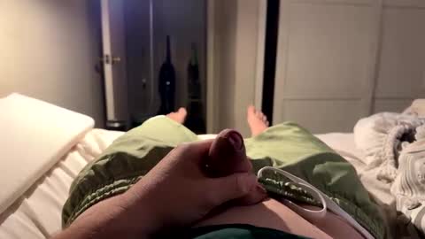 xoxowtf online show from 12/11/24, 03:47