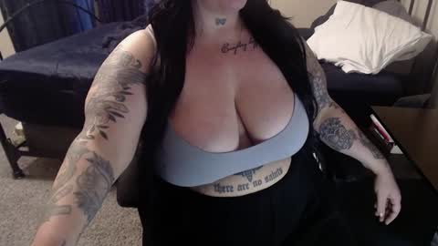 Snapshot of xrileyschembri chatting on 12/02/24, 12:30 xorileyschembri online show from 12/02/24, 12:30