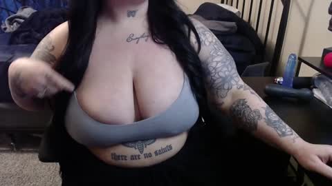 Snapshot of xrileyschembri chatting on 12/28/24, 12:04 xorileyschembri online show from 12/28/24, 12:04