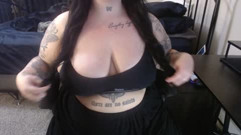 Snapshot of xrileyschembri chatting on 01/07/25, 03:57 xorileyschembri online show from 01/07/25, 03:57