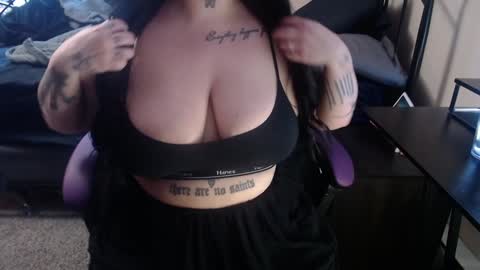 Snapshot of xrileyschembri chatting on 01/25/25, 11:11 xorileyschembri online show from 01/25/25, 11:11