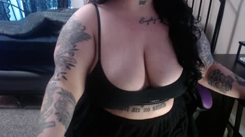 Snapshot of xrileyschembri chatting on 02/07/25, 01:04 xorileyschembri online show from 02/07/25, 01:04