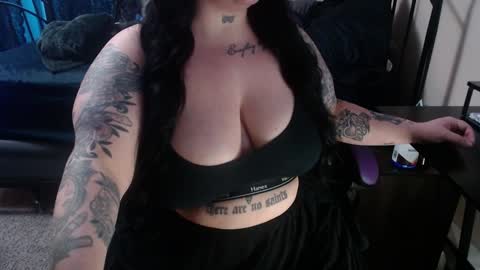 Snapshot of xrileyschembri chatting on 02/08/25, 01:22 xorileyschembri online show from 02/08/25, 01:22