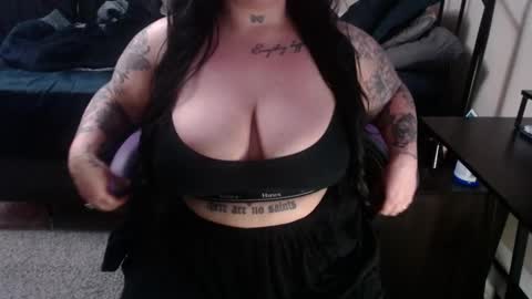 Snapshot of xrileyschembri chatting on 02/15/25, 02:04 xorileyschembri online show from 02/15/25, 02:04