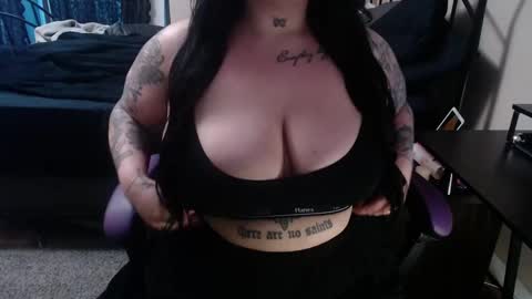 Snapshot of xrileyschembri chatting on 03/02/25, 01:47 xorileyschembri online show from 03/02/25, 01:47