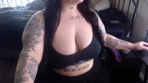 Snapshot of xrileyschembri chatting on 03/10/25, 08:23 xorileyschembri online show from 03/10/25, 08:23