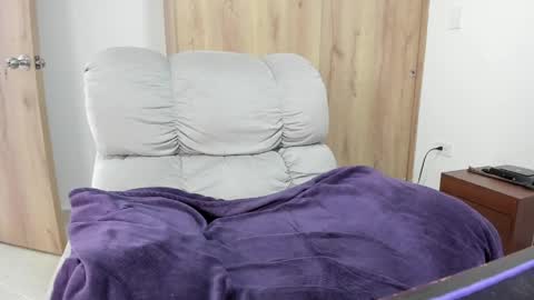 Hellen Sofia instagram hellen5546 online show from 04/05/26, 02:14