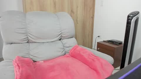 Hellen Sofia instagram hellen5546 online show from 04/21/26, 01:39