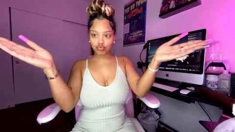 xStarGazingx online show from 09/15/25, 08:31