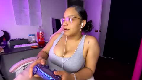 xStarGazingx online show from 04/17/26, 06:38