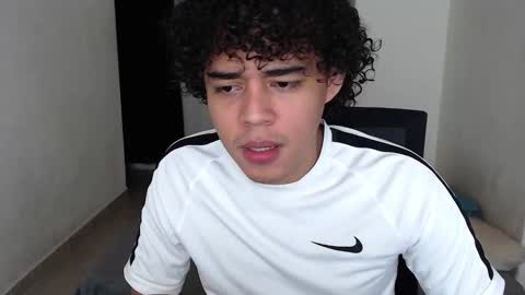 Snapshot of xtranherr chatting on 01/04/25, 04:01 xtranherr online show from 01/04/25, 04:01