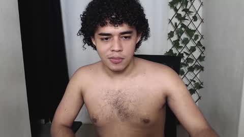 Snapshot of xtranherr chatting on 02/13/25, 12:02 xtranherr online show from 02/13/25, 12:02