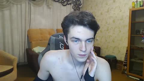 traqqq online show from 12/24/24, 10:39