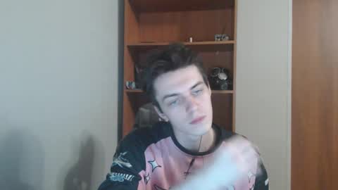 traqqq online show from 10/15/25, 09:26