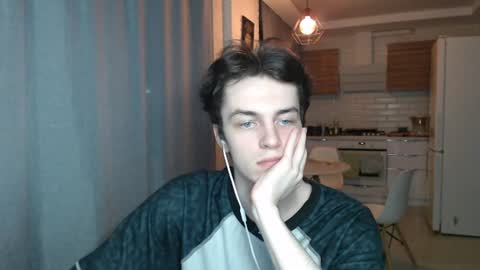 traqqq online show from 06/29/26, 08:42
