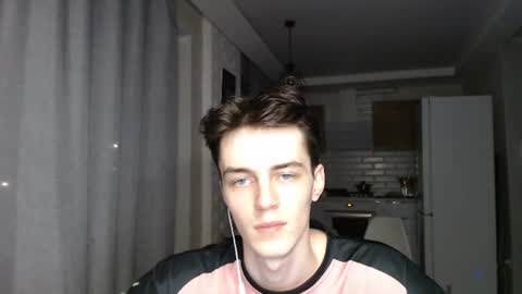 traqqq online show from 07/10/26, 06:54
