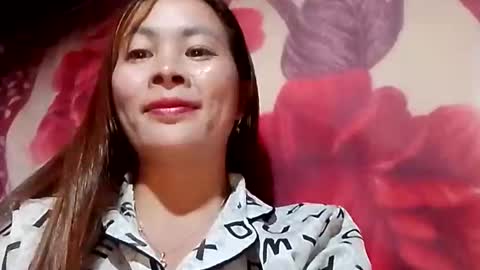 xuxulove00 online show from 12/15/25, 12:09