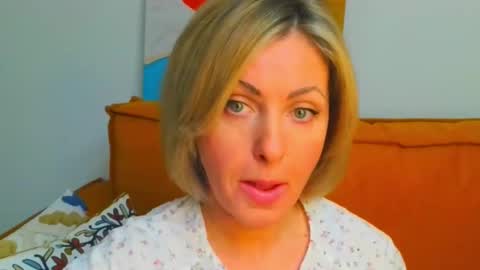 Snapshot of xvaleriax0 chatting on 02/15/26, 03:31 xvaleriax0 online show from 02/15/26, 03:31