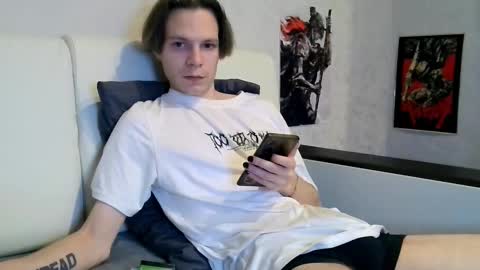 xWannalove online show from 11/28/25, 04:09