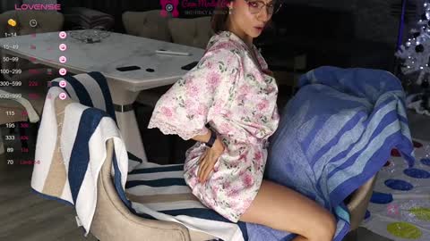 Snapshot of xwithy chatting on 12/15/24, 02:59 FrancyStepmom and YStepson INTERESTED IN A GIRL-GIRL COLLABORATION TEXT ME HERE or INSTAGRAM online show from 12/15/24, 02:59