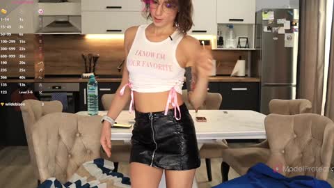 Snapshot of xwithy chatting on 11/04/25, 01:10 FrancyStepmom and YStepson INTERESTED IN A GIRL-GIRL COLLABORATION TEXT ME HERE or INSTAGRAM online show from 11/04/25, 01:10