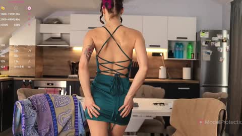 FrancyStepmom and YStepson    INTERESTED IN A GIRL-GIRL COLLABORATION  TEXT ME HERE  or INSTAGRAM online show from 02/05/26, 11:48