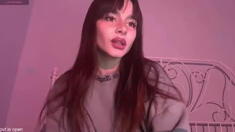 Lily online show from 12/18/25, 09:43