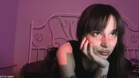 Lily online show from 01/07/26, 07:49