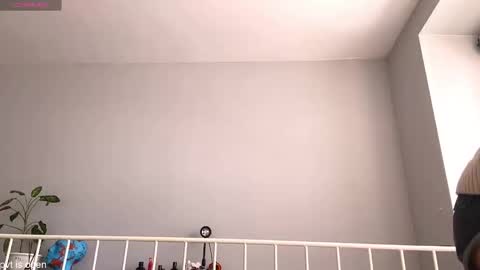 Lily online show from 02/24/26, 08:45