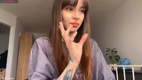 Lily online show from 03/04/26, 11:49