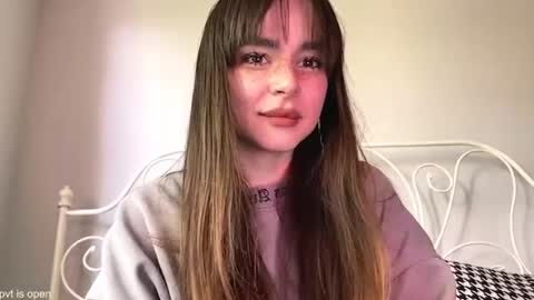 Lily online show from 07/29/26, 12:03