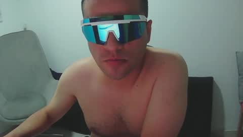 angel online show from 11/11/25, 02:33