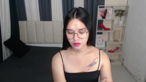 Snapshot of xxbigcockchloexx chatting on 10/14/25, 05:47 CHLOES ROOM online show from 10/14/25, 05:47