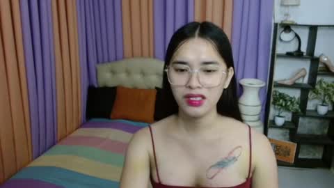 Snapshot of xxbigcockchloexx chatting on 12/16/25, 05:45 CHLOES ROOM online show from 12/16/25, 05:45