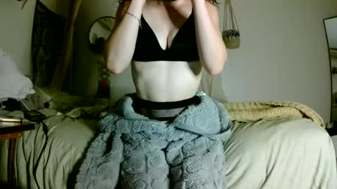 Snapshot of xxbreedmexx chatting on 06/16/26, 12:57 xxbreedmexx online show from 06/16/26, 12:57