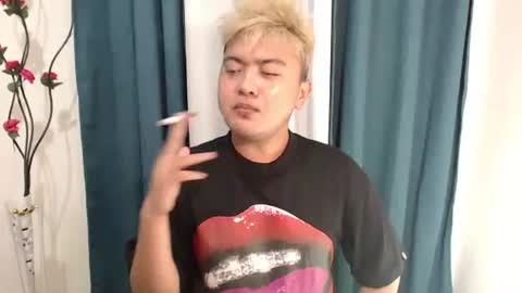 Loyd online show from 01/18/26, 02:43