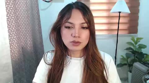 Snapshot of xxjulielovesyouxx chatting on 02/15/25, 11:58 July online show from 02/15/25, 11:58