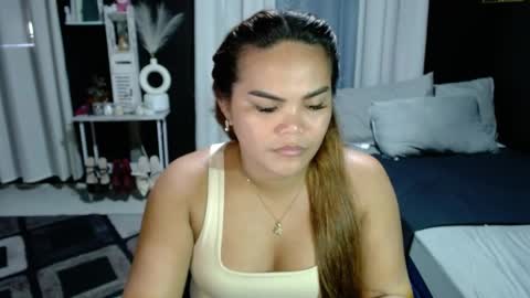 Snapshot of xxkylie_smithxx chatting on 06/03/26, 02:03 Kylie Smith online show from 06/03/26, 02:03