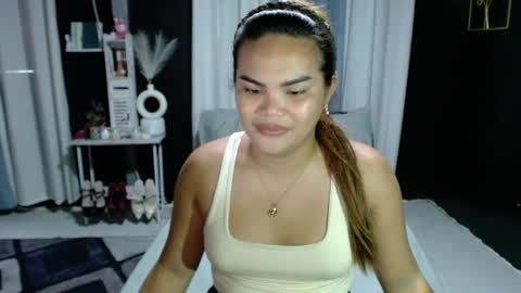 Snapshot of xxkylie_smithxx chatting on 06/04/26, 08:53 Kylie Smith online show from 06/04/26, 08:53