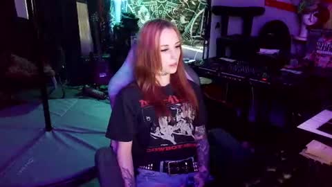 Snapshot of xxlilithmoonxx chatting on 07/16/26, 02:17 Lilith online show from 07/16/26, 02:17