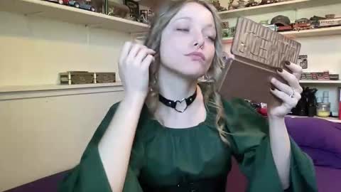 Snapshot of xxloveanastasia chatting on 11/11/25, 06:19 LoveAnastasia online show from 11/11/25, 06:19