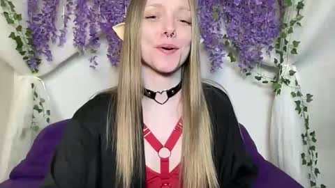 Snapshot of xxloveanastasia chatting on 02/17/26, 09:54 LoveAnastasia online show from 02/17/26, 09:54