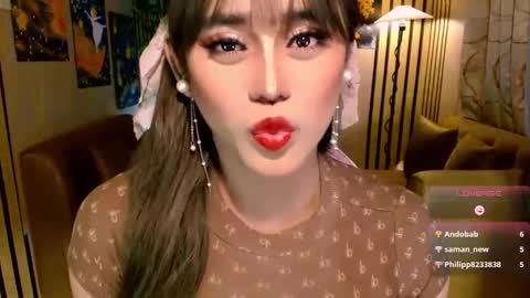 Snapshot of xxmissjuliaxx chatting on 01/18/25, 12:35 xxmissjuliaxx online show from 01/18/25, 12:35