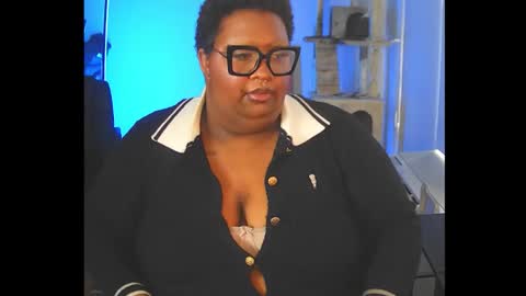 Snapshot of xxmoniquestarrxx chatting on 02/22/26, 07:23 Thee Baddest BBW online show from 02/22/26, 07:23